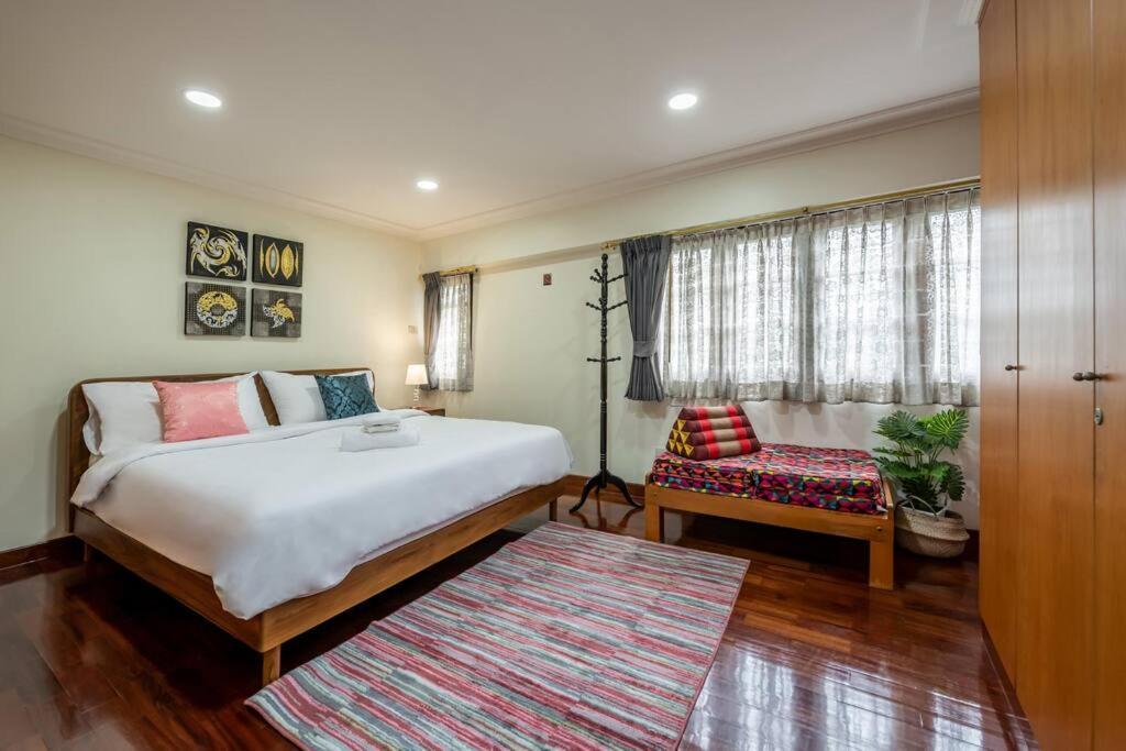 Villa AT NANA ,4BR,4R,Nana BTS,10MintoSiam Bangkok Exterior foto