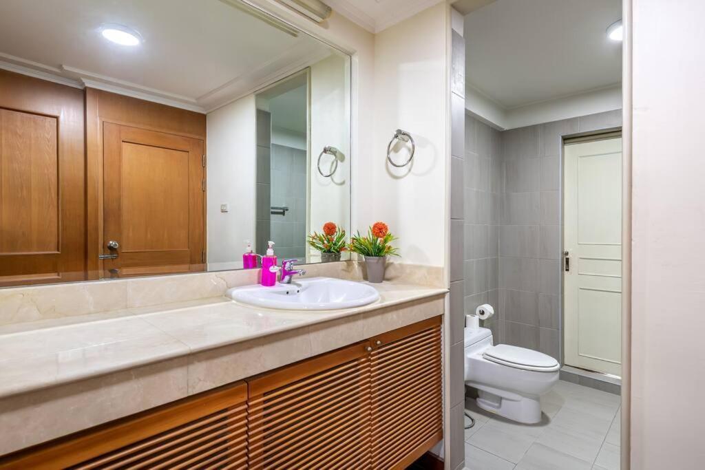 Villa AT NANA ,4BR,4R,Nana BTS,10MintoSiam Bangkok Exterior foto