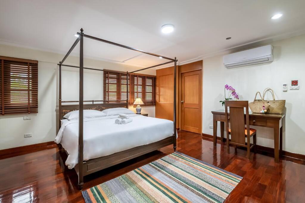 Villa AT NANA ,4BR,4R,Nana BTS,10MintoSiam Bangkok Exterior foto